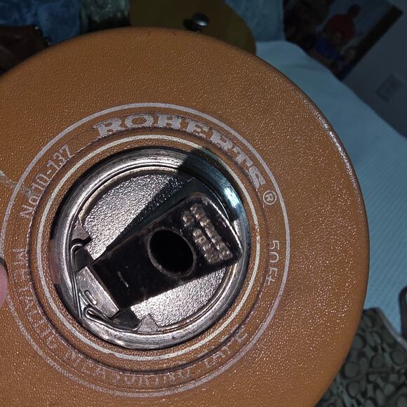 VINTAGE ROBERTS 50' REEL TAPE MEASURE ROLL UP - Picture 2 of 4